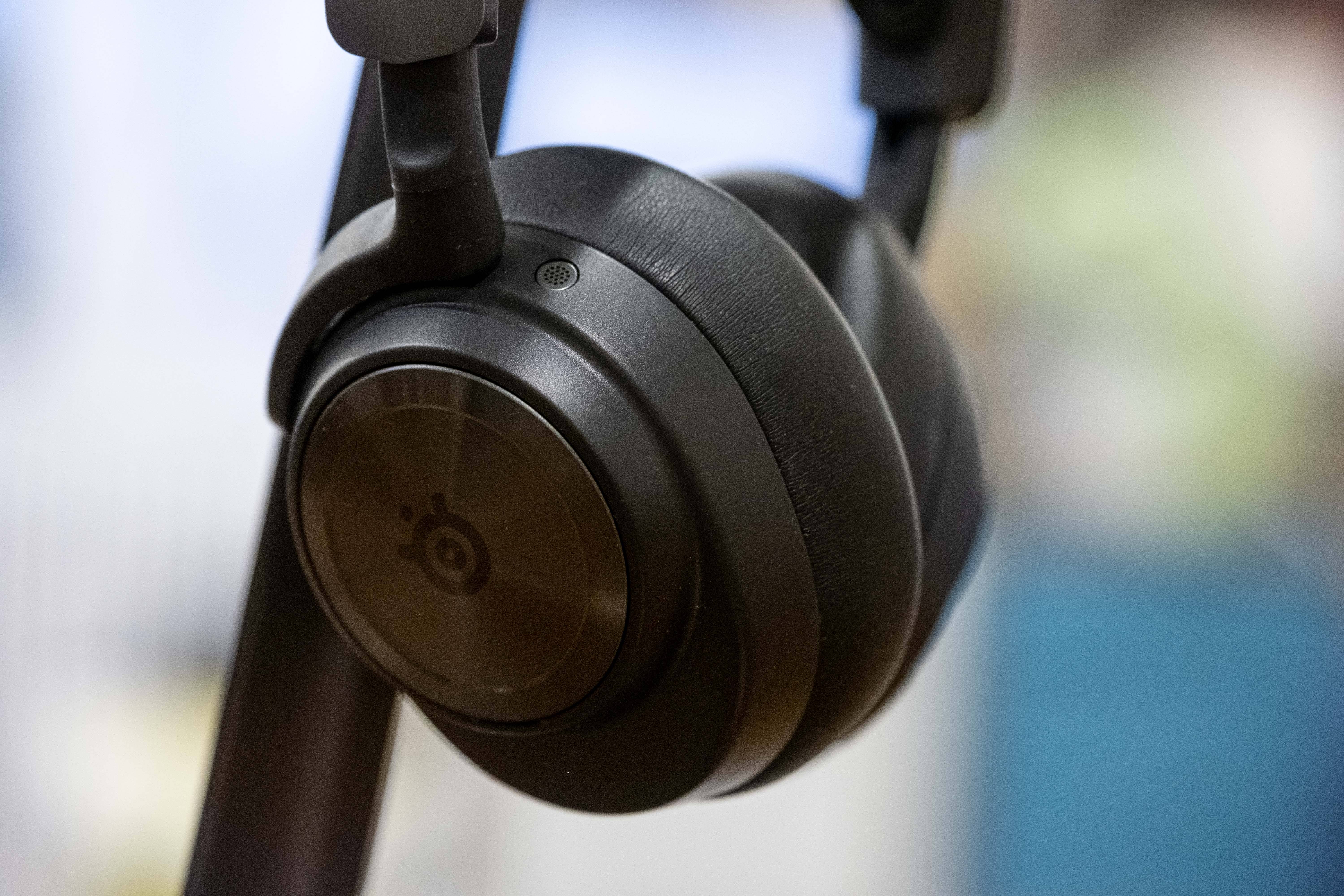 Steelseries Arctis Nova Pro kablosuz