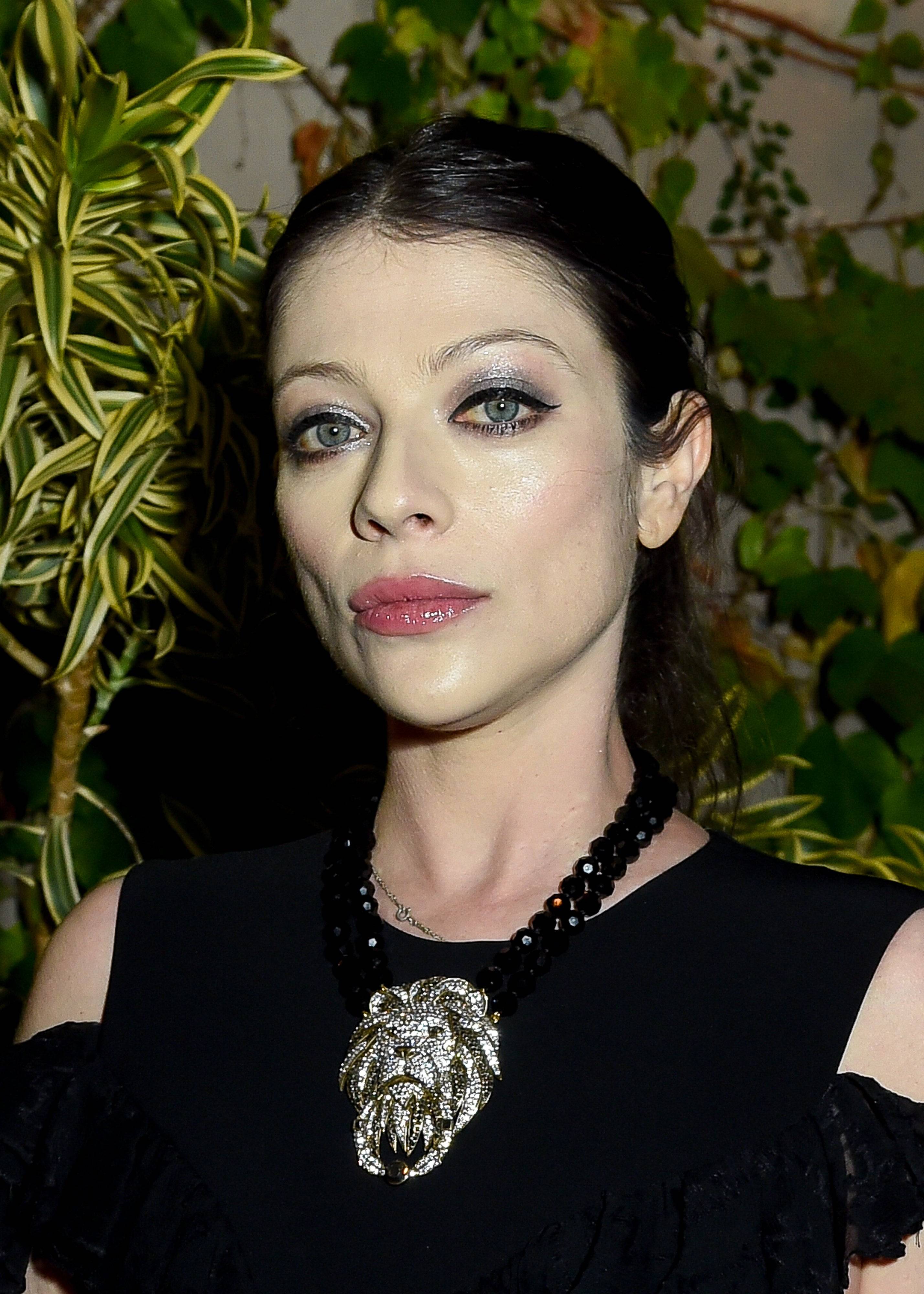 Buffy the Vampire Slayer và G Rum Girl Nữ diễn viên Michelle Trachtenberg chết ở tuổi 39